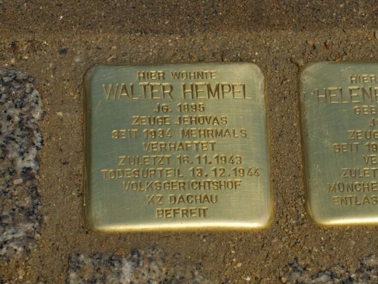 Stolperstein für Walter Hempel, ermordet am 13.12.1944.